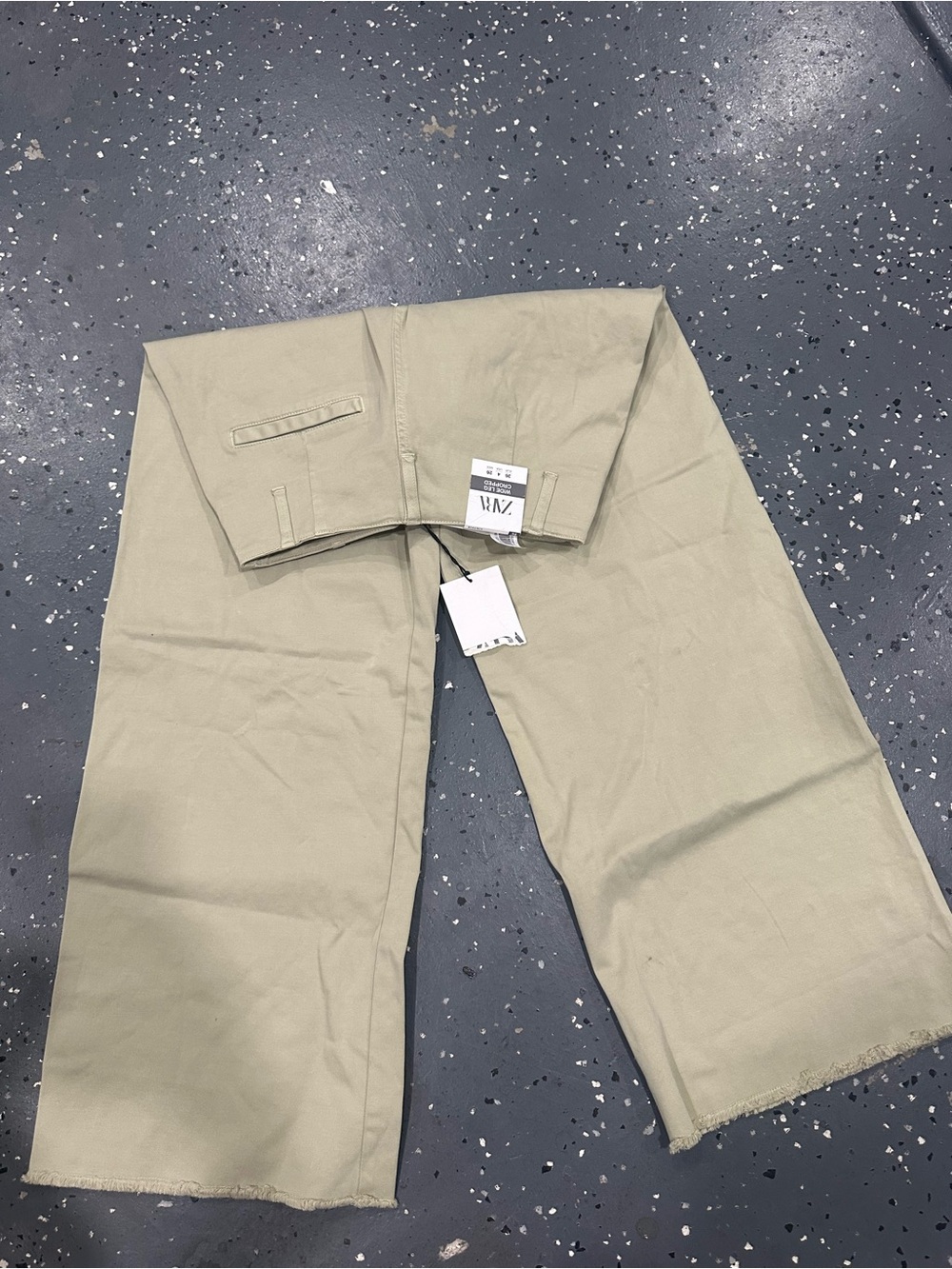 Zara women  Wide-Leg Chinos in Light Khaki